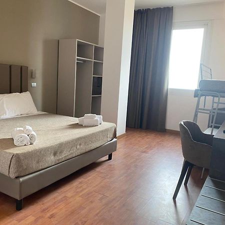 Hotel Golden Римини Екстериор снимка